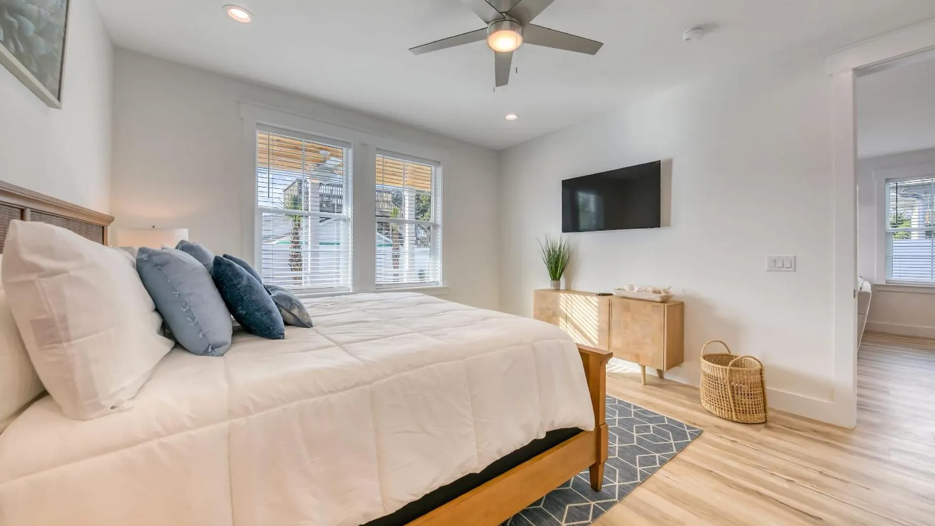 Holiday home Joyful Sound By Avantstay Walk To The Beach Panama City Beach United States